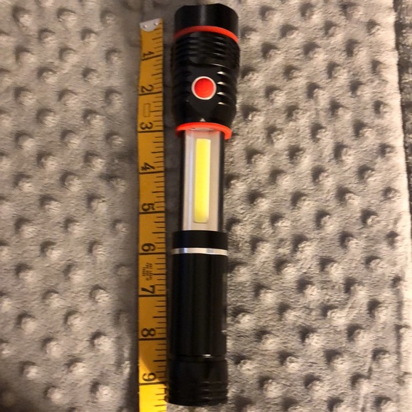 EdisonBright Nebo Slyde 250 Lumen LED Flashlight/Worklight 6156  NWT - Picture 12 of 13